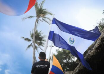 Gabinete Turístico listo para iniciar el primer torneo mundial junior de surf en El Salvador