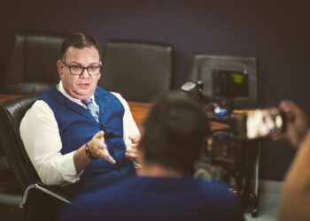 Christian Guevara: «Las pandillas son una capa: la capa de lodo y estiércol debajo de la sociedad trabajadora»