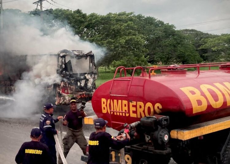 Paro armado en Colombia: el fracaso de la política de seguridad del Gobierno, según analistas