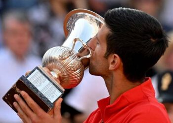 Novak Djokovic superó a Stefanos Tsitsipas, ganó el Masters 1000 de Roma y sumó su primer título de la temporada
