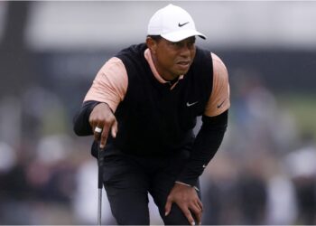Tiger Woods abandonó PGA Championship y el chileno Mito Pereira va en busca de la gloria