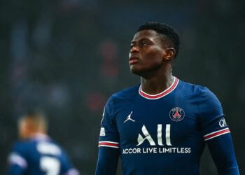 PSG anunció de manera oficial la compra de Nuno Mendes por 40 millones de euros