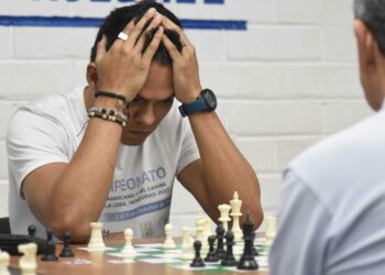 Jorge Girón lidera la armada salvadoreña