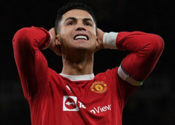 Fuerte recorte en los salarios de Cristiano Ronaldo y otras figuras del Manchester United por no clasificar a la Champions League