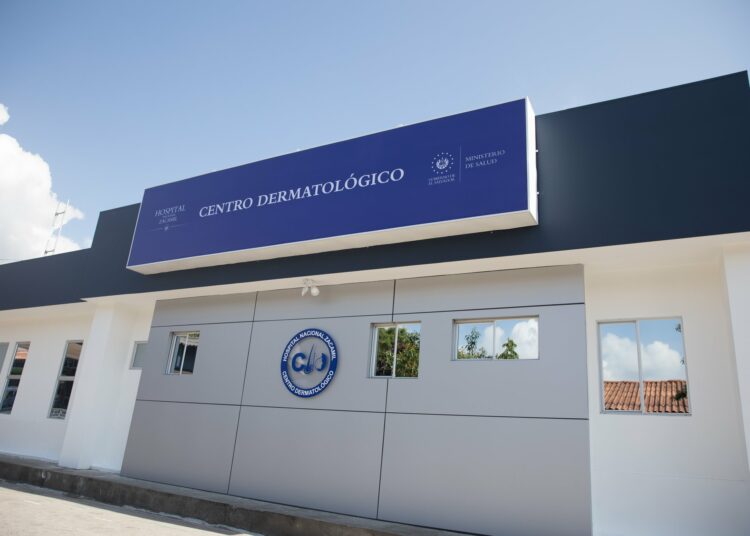Gobierno inaugura moderno Centro Dermatológico en Hospital Zacamil