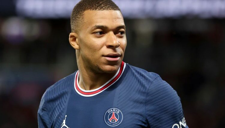 El PSG haría una oferta de 120 millones por una figura sudamericana en caso que Mbappé se vaya