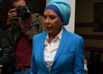 La senadora colombiana Piedad Córdoba fue retenida en el aeropuerto de Honduras con 68.000 dólares