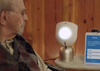 Nueva York distribuye robots para personas de edad avanzada para combatir la soledad