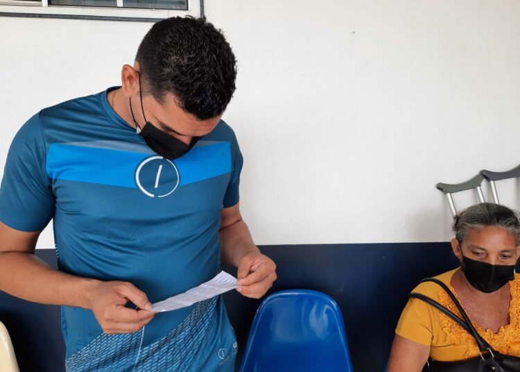 El seleccionado de fútbol playa Rubén Batres avanza en su proceso de recuperación