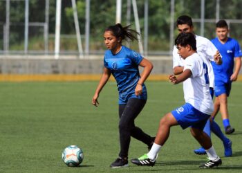 Samaria Gómez a punto de ser campeona en su división