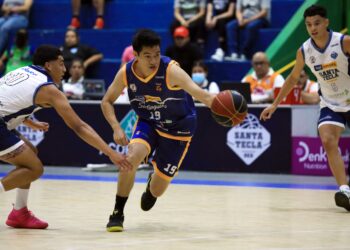 Santa Tecla y Águila no pierden el paso