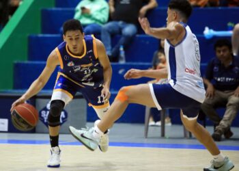 Santa Tecla y Águila se adelantaron en sus series