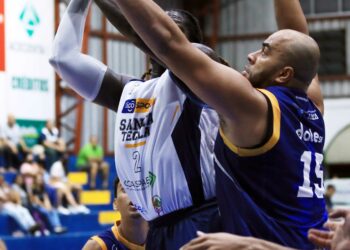 Santa Tecla y Águila se apuntan en semifinales