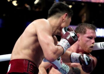 Canelo Álvarez admitió querer revancha contra Dmitry Bivol