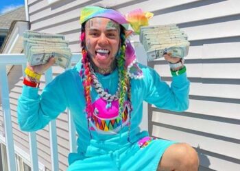 Tekashi 6ix9ine, el famoso rapero que estuvo en la cárcel pero también regala dinero a familias