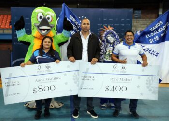 INDES premió a Rebeca Duarte y Uriel Canjura