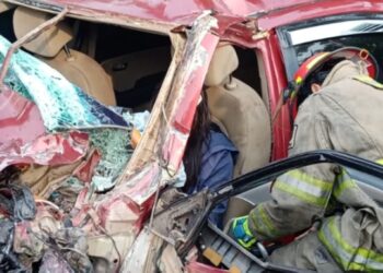 Una persona resultó gravemente lesionada en accidente sobre carretera de Sonsonate hacia Acajutla