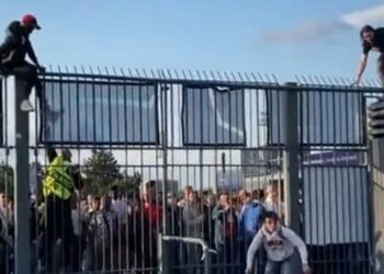 Las autoridades de Francia denunciaron fraude por miles de entradas falsas en la final de la Champions League