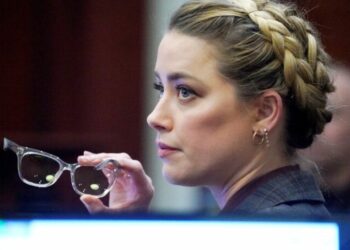 Psicóloga forense dice que Amber Heard no exageró sus síntomas de estrés postraumático