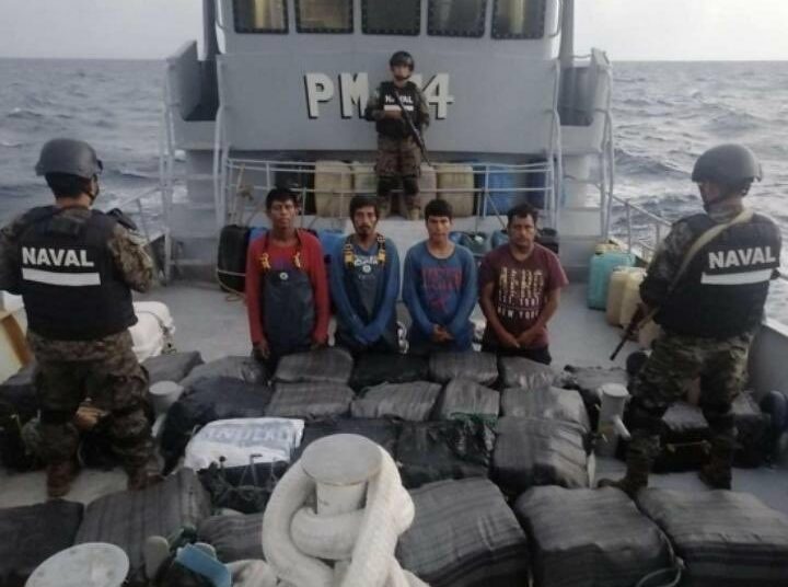 Narcos con cargamento de cocaína abrieron fuego contra la Fuerza Naval en la Bahía de Jiquilisco