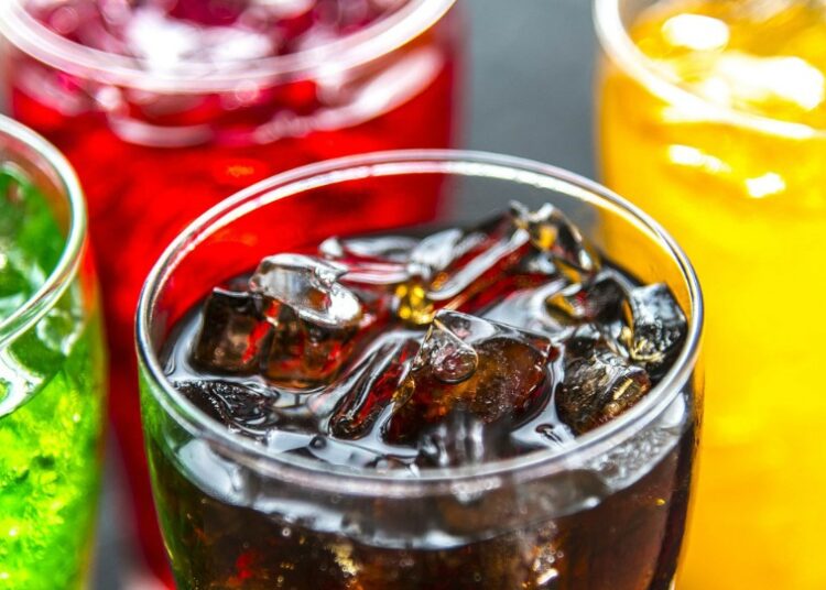 Coca-Cola prohíbe a sus empleados beber Pepsi y les impone otras reglas inusuales