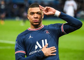 La madre de Kylian Mbappé dio detalles sobre las negociaciones con PSG y Real Madrid