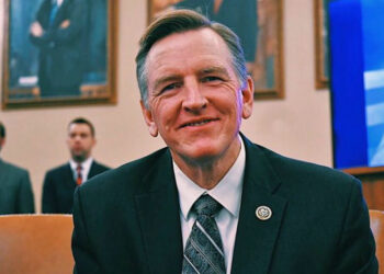 Congresista Paul Gosar felicita a Presidente Bukele por cuidar al pueblo salvadoreño