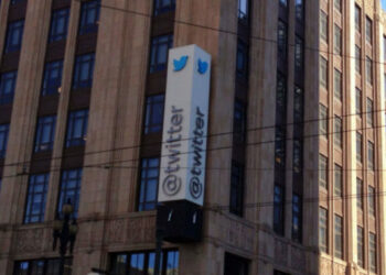 Multaron a Twitter con USD 150 millones por vender datos de usuarios