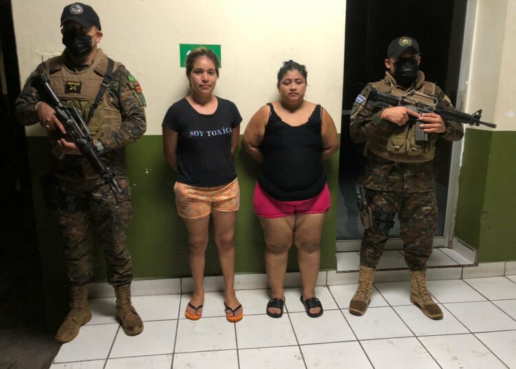 Otra mujer que publicaba videos alusivos a pandillas es ubicada y capturada en Sensuntepeque