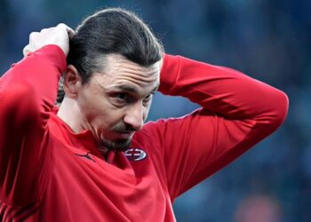 El calvario de Ibrahimovic: su rodilla, a punto de decir ‘basta’