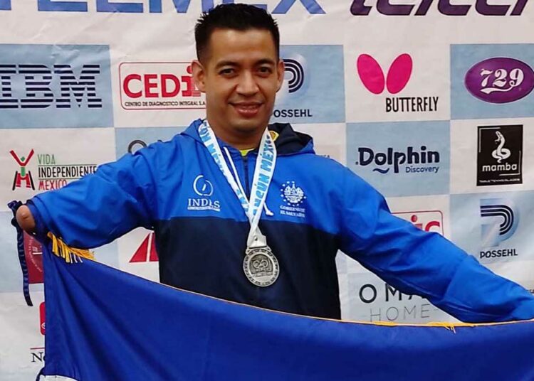 El paretenista salvadoreño Melvin Muñoz obtiene medalla de plata que vale oro