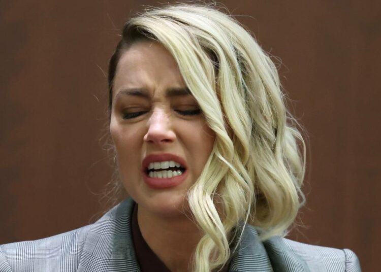 Un miembro del jurado declaró que Amber Heard “lloró con lágrimas de cocodrilo” durante el juicio con Johnny Depp