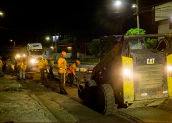 FOVIAL mantiene plan de bacheo nocturno para mejorar conectividad vial sin afectar el tráfico vehicular