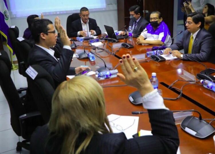 Diputados emiten dictamen favorable para que INDES brinde personería jurídica al Comité Olímpico y Comité Paralímpico