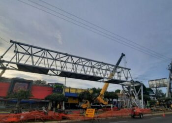 VMT anuncia restricción vehicular en Bulevar de Los Héroes por instalación de pasarela del Hospital Bloom