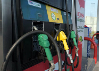 Ministra de Economía asegura que fijación de precios en los combustibles se mantendrán el tiempo que sea necesario