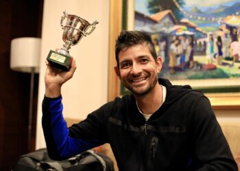 Marcelo Arévalo regresó a El Salvador tras su histórico triunfo en Roland Garros