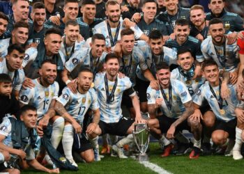 Argentina golea a Italia y gana la «Finalissima» entre campeones de América y Europa