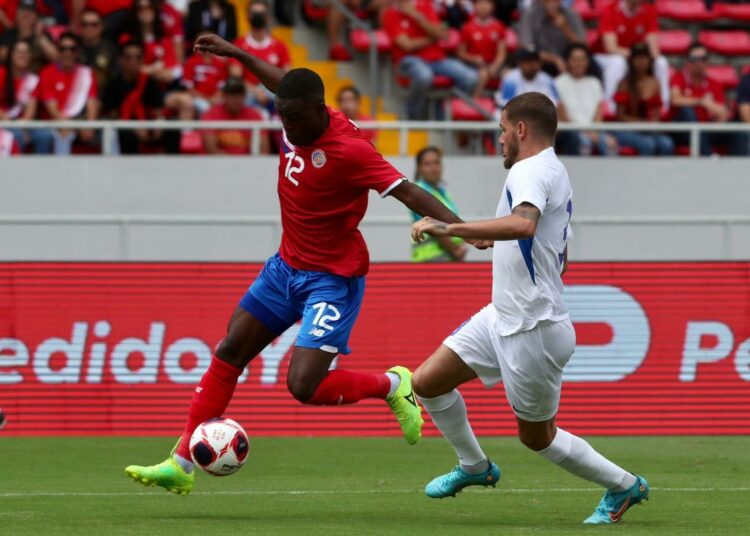 Costa Rica gana 2-0 a Martinica, en cita previa al repechaje a Catar-2022