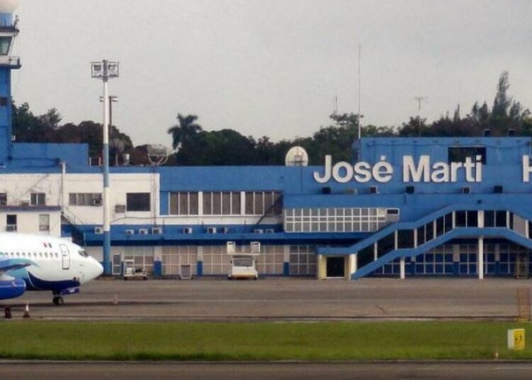 EEUU levantó una serie de restricciones de vuelo a Cuba impuestas por el ex presidente Donald Trump