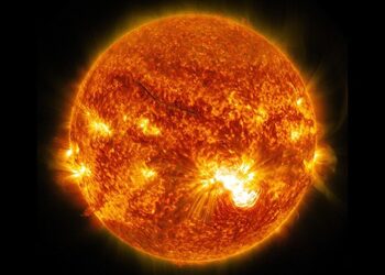 Una enorme mancha solar duplica el tamaño de la Tierra y apuntará hacia nuestro planeta durante varios días