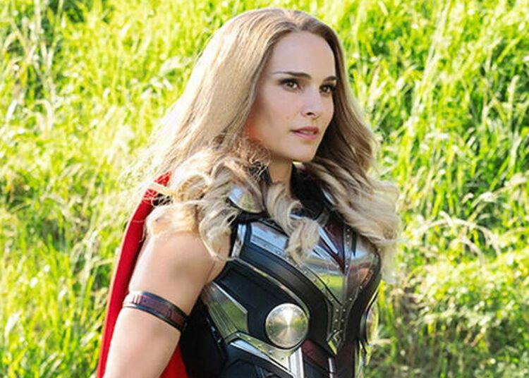 Thor: Amor y Trueno | Natalie Portman entrenó 10 meses para convertirse en The Mighty Thor