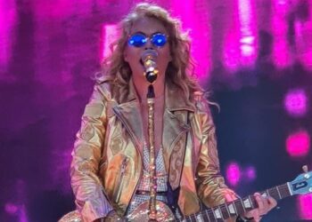 Paulina Rubio ofreció un concierto en Costa Rica ante un auditorio semivacío