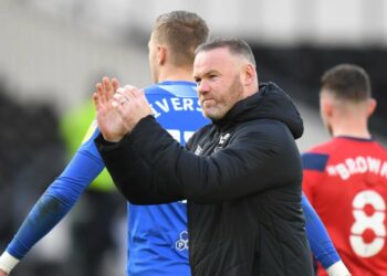 Rooney pide romper su contrato con el Derby County de manera inmediata