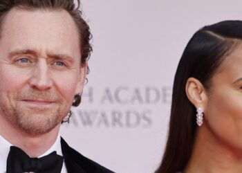 Tom Hiddleston y Zawe Ashton esperan su primer hijo