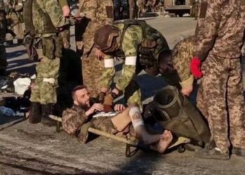 Zelenski admite que Ucrania pierde entre 60 y 100 soldados al día