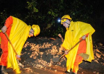 Cuerpo de Bomberos cuenta con más de 600 elementos para atender emergencias generadas por época lluviosa