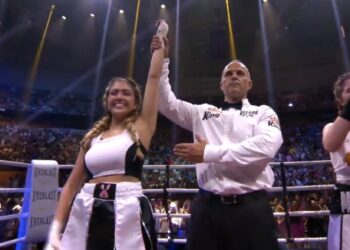 La streamer mexicana, Arigameplays, triunfó en emocionante pelea de box de la Velada del Año 2