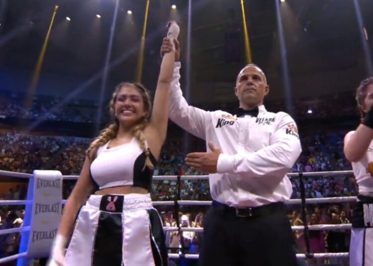 La streamer mexicana, Arigameplays, triunfó en emocionante pelea de box de la Velada del Año 2