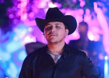 Christian Nodal fue captado de la mano de la rapera argentina Cazzu en Guatemala